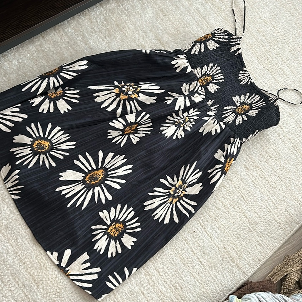 American Eagle babydoll daisy dress